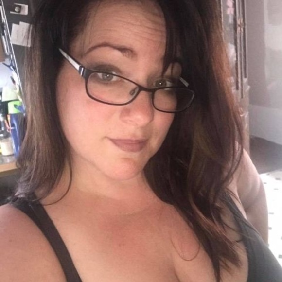 Meet your Posher, Cassandra - Picture 1 of 1